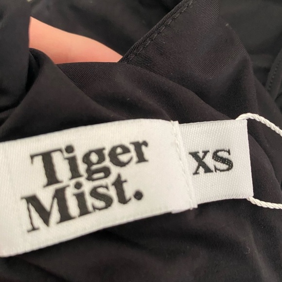 Tiger Mist Mason black crop top - Picture 12 of 12